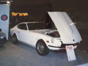 240Z on show for The Classic Z Register in the UK