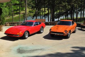 1971 240Z and 1971 Ferrari Datona