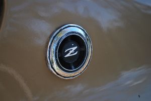 Left side Z emblem