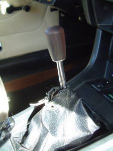 Datsun "Rally" gear knob