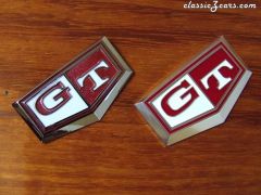 Nissan Skyline GT badges