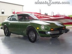My brothers 260Z that he just bought.