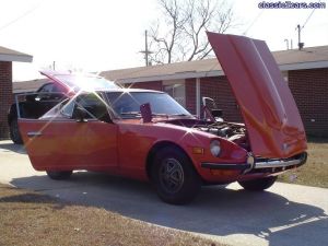 1972 240Z Right Front