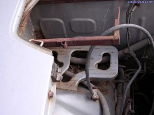 240Z battery tray