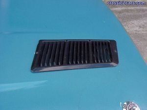 260Z bonnet flue