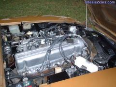 '75 280Z right engine