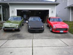 Took time for a family photo including Z_Tyler-Z's 280Z