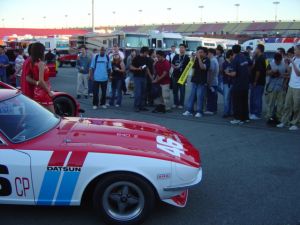 the mob around the cars!!