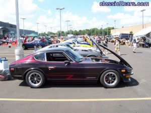 maroon_240_z_side