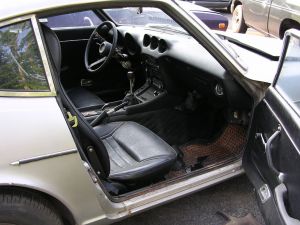 240Z interior