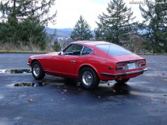 New pictures of my red 240Z