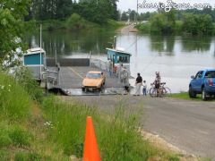 Ferry_boat_trip_with_the_Z_club_5-21-06_023