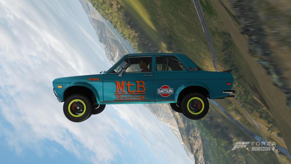 Took my Datsun for a flight : forza