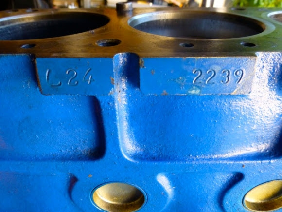1969_Datsun_240Z_Project_Car_Early_For_Sale_Engine_resize.jpg