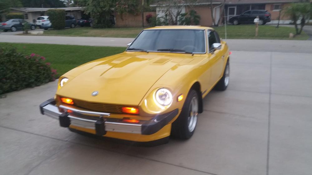 Z-car head ligthts 1.jpg