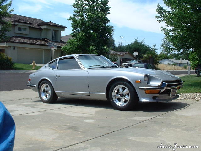 '71 240Z with 15x7 Revolution Wheels 1 of 2