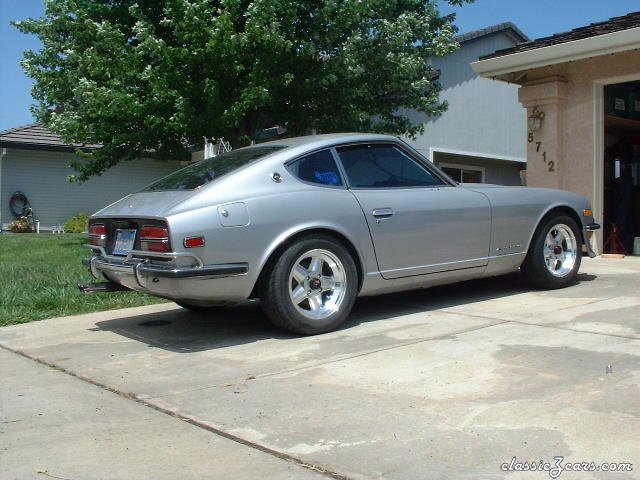 '71 240Z with 15x7 Revolution Wheels 2 of 2