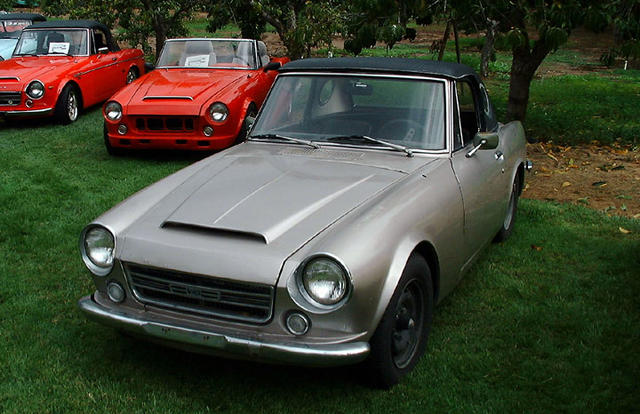 Classic Datsun show