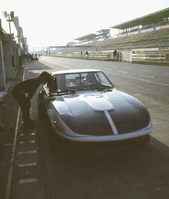 240ZR replica - pits sunshine