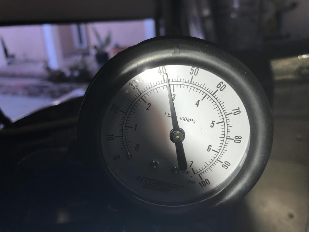 2 Fuel Pressure Engine Running New Battery.JPG