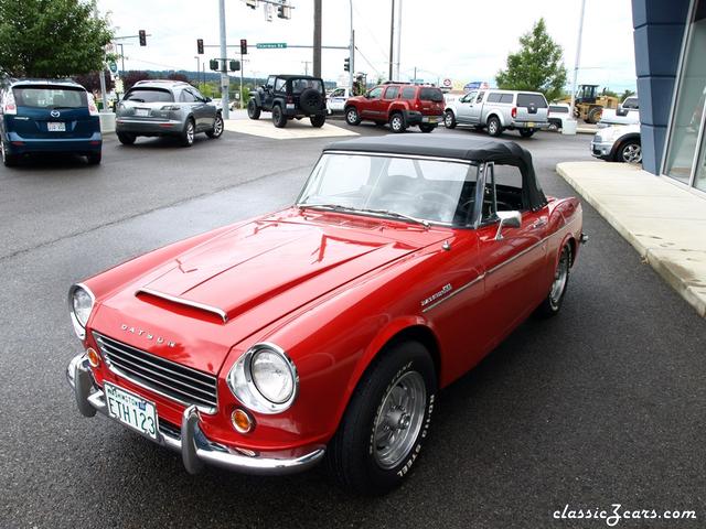 1967 Datsun 1600 Roadster 043.JPG