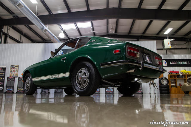 1971_datsun_240z_1578698113410cb064a6f7f52ae3240Z_027_web.jpg