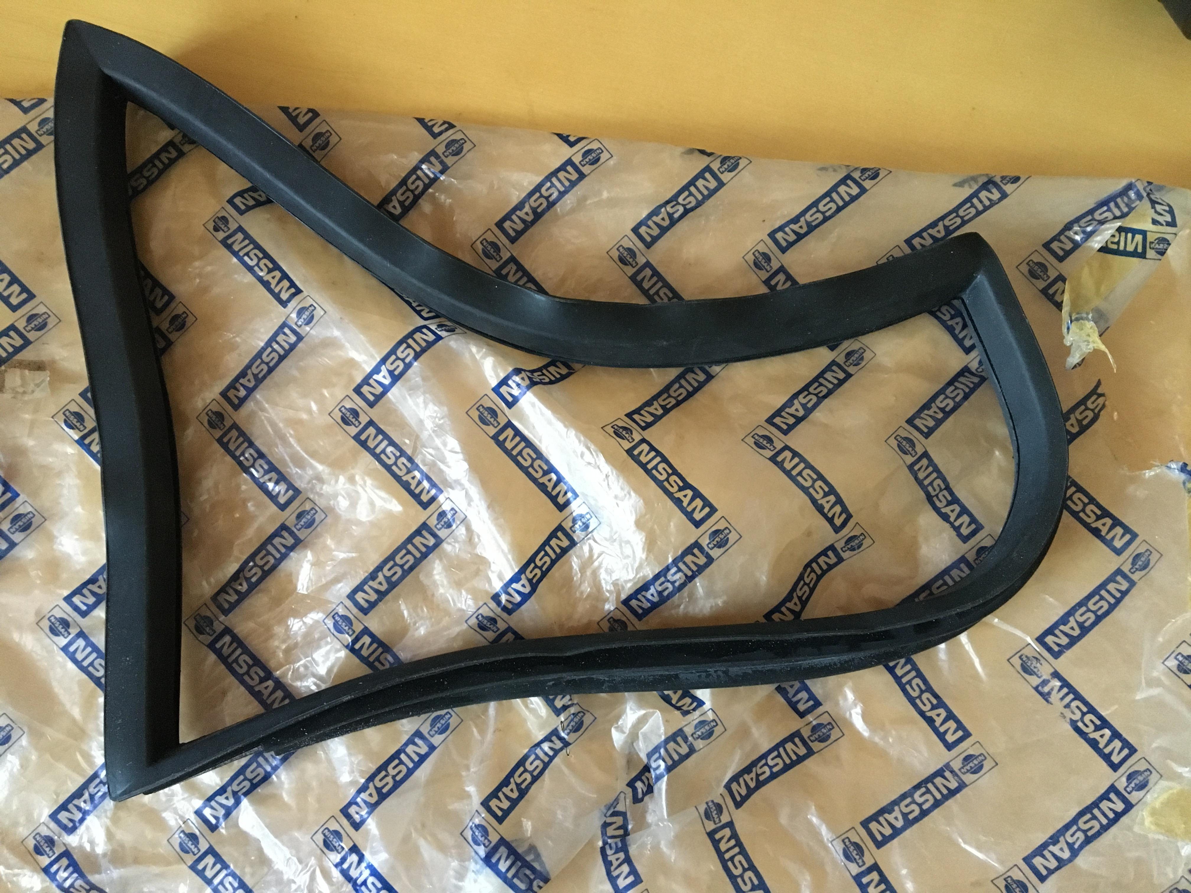 WTB Genuine Nissan Weatherstrip (76836-N4500) LH