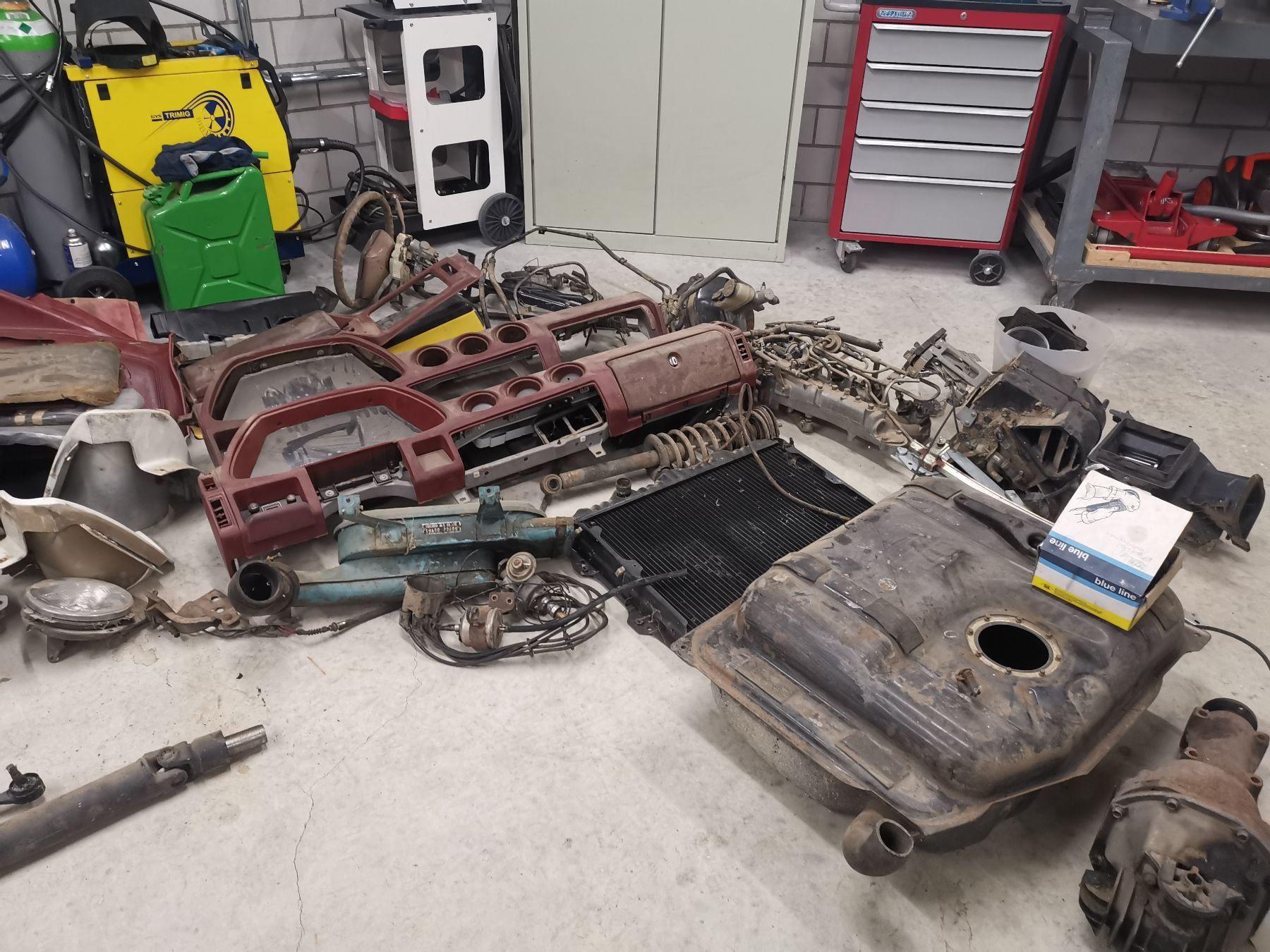 280Z parts - used - in Switzerland