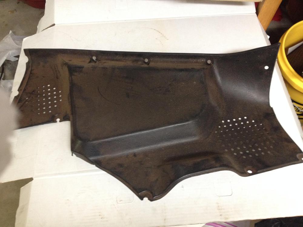 Passenger side upper interior rear interior panel 002.JPG