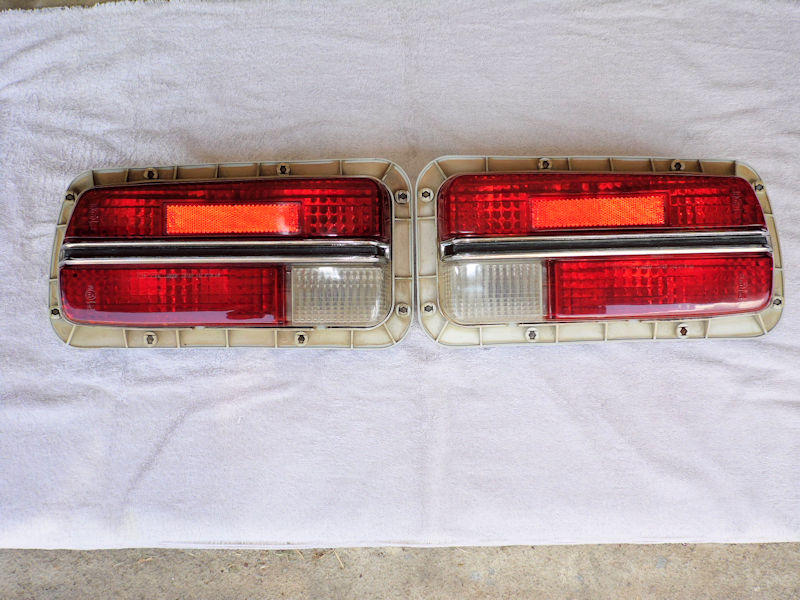 240Z Tail Light Assemblies