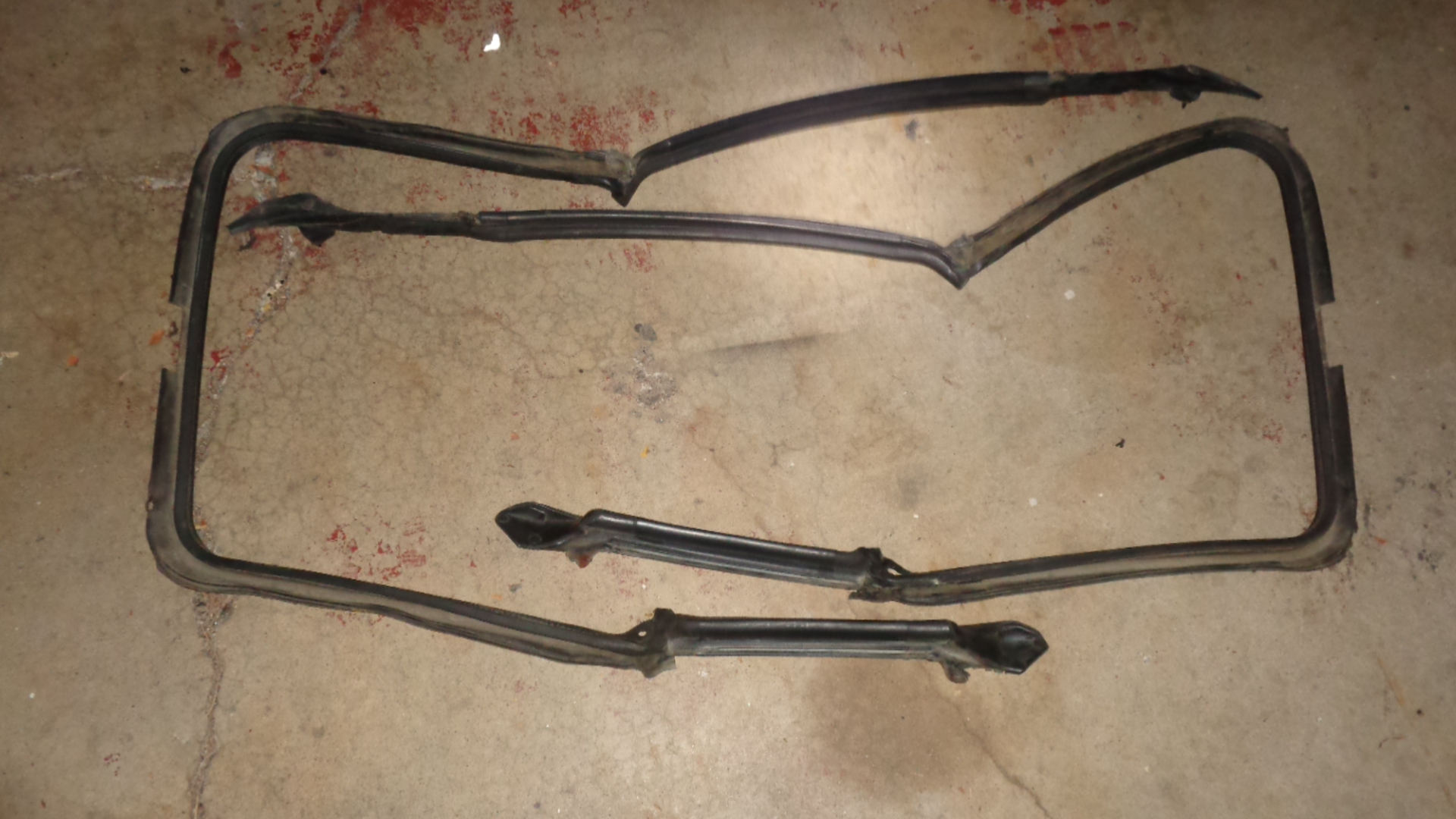 1980 1983 Datsun 280ZX Coupe T Top SEALS.