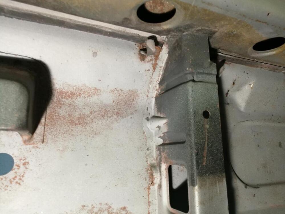 seat mounts.jpg