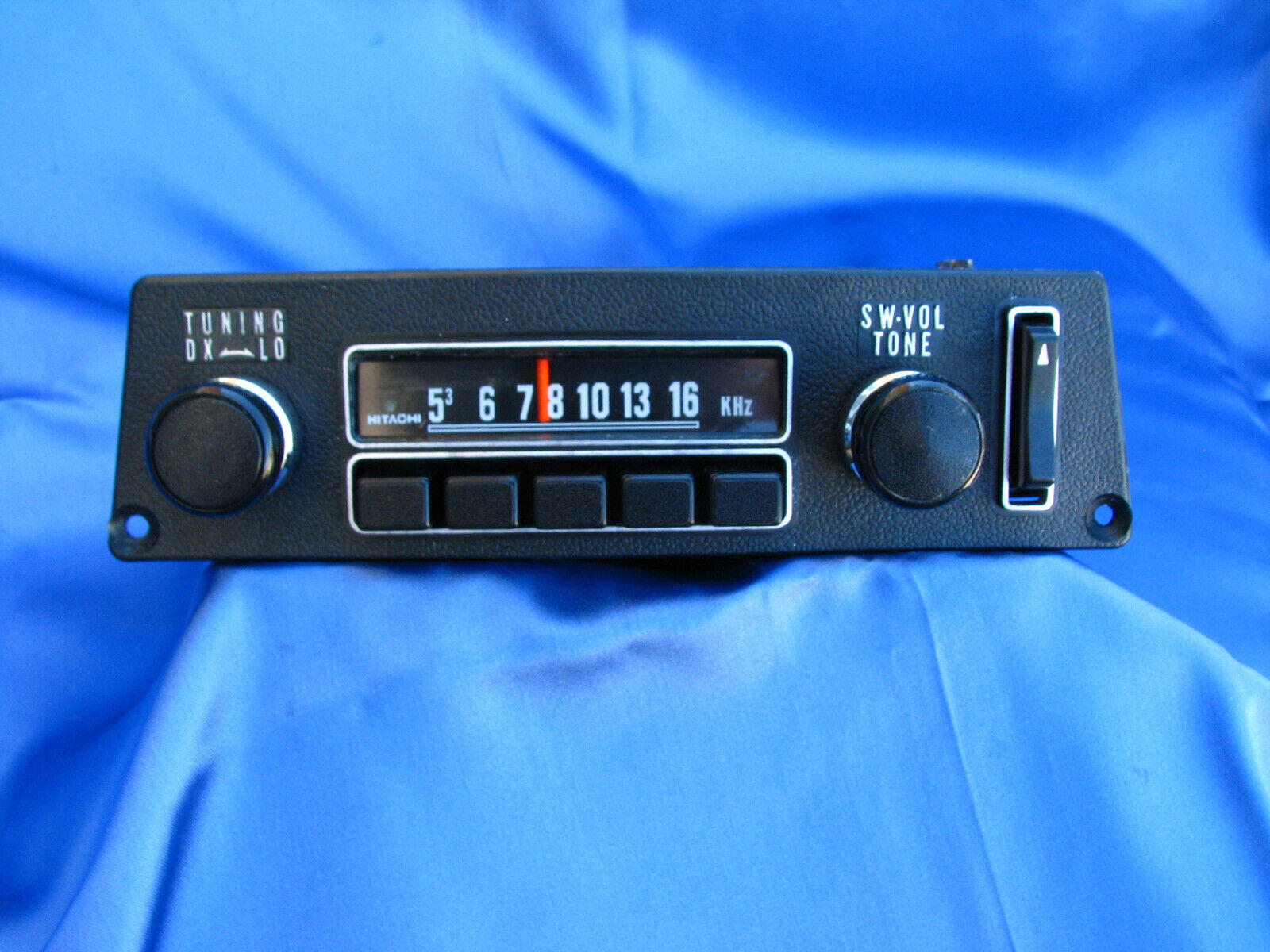 Hitachi TM-1081ZB - AM Radio