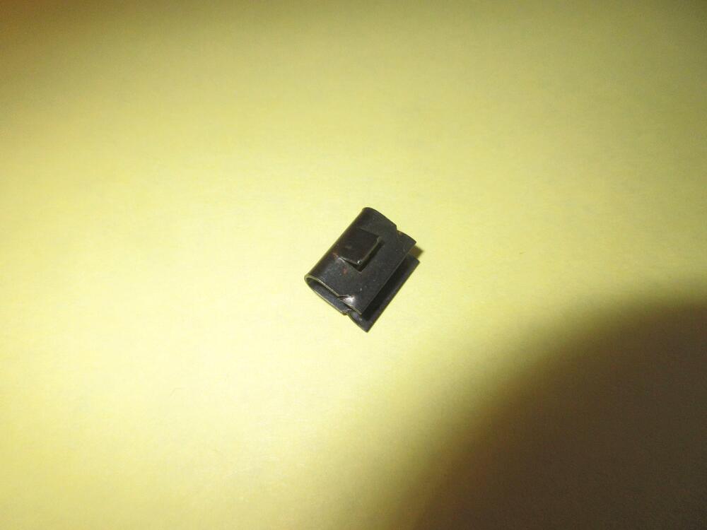 Z Squeegee Strip Clip 06s.JPG