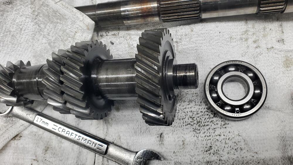 Counter shaft front bearing removed FS5W71B.jpg